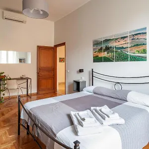 Apartment Il Melograno House, Rome